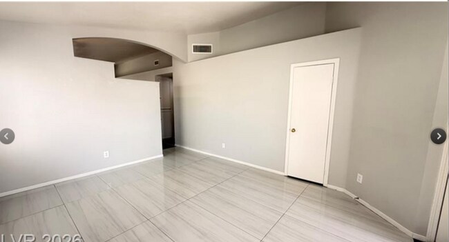 Building Photo - 7220 Paradise Bay Dr