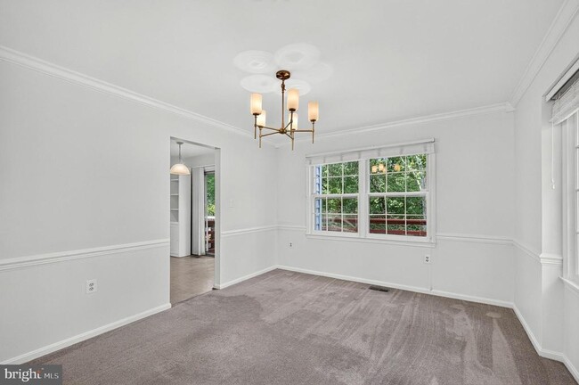 Building Photo - 14560 Creek Branch Ct