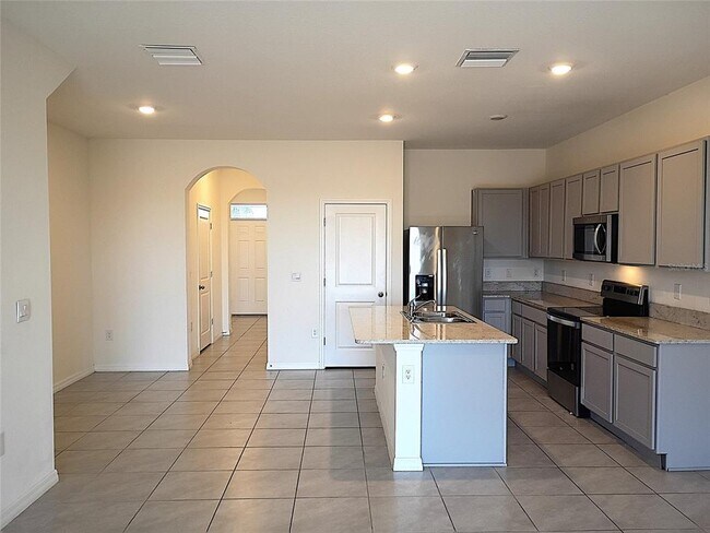 Building Photo - 34346 Redwood Dawn Ln