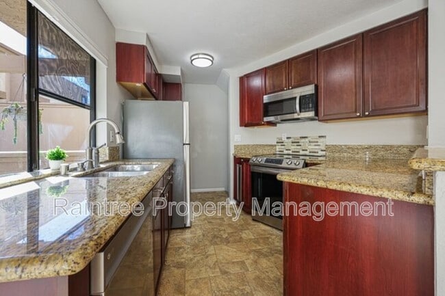 Building Photo - 3256 Via Marin