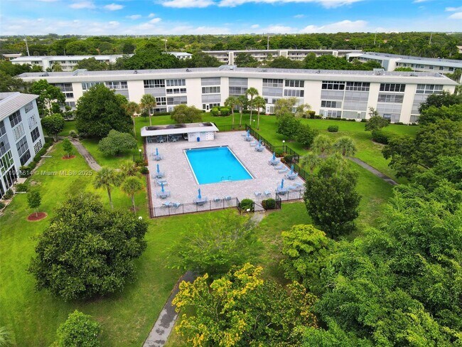 Building Photo - 2504 Antigua Terrace