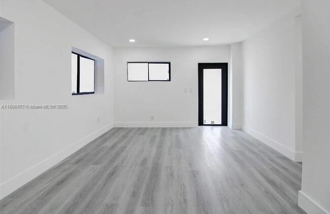 Building Photo - 13885 NW 5th Ave