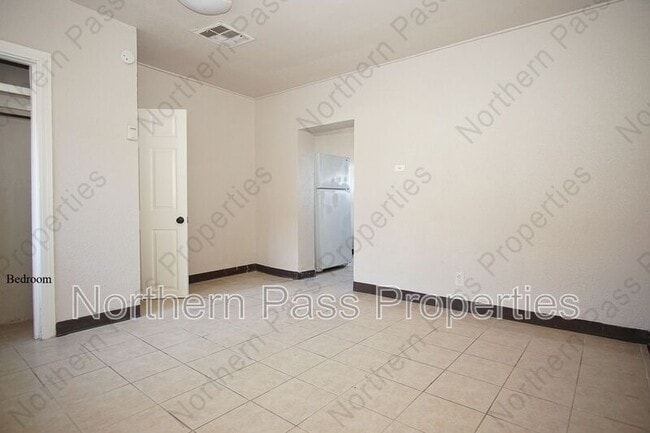 Building Photo - 411 Dodge Rd