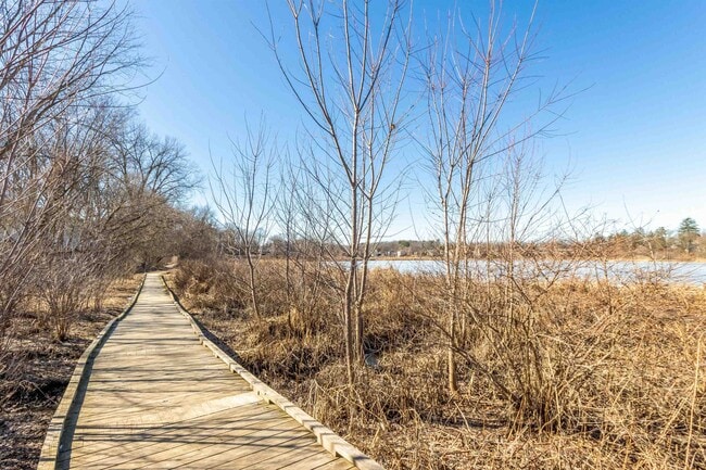 Building Photo - 1302 N Gammon Rd