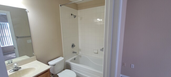Building Photo - 5308 Paradise Cay Cir