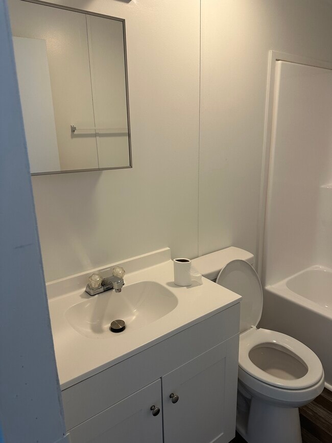 Building Photo - 43665 Pump House Ln