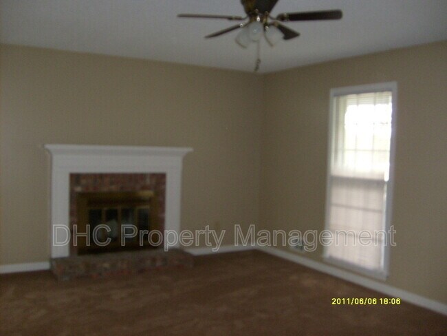 Building Photo - 3142 Ashbury Ln
