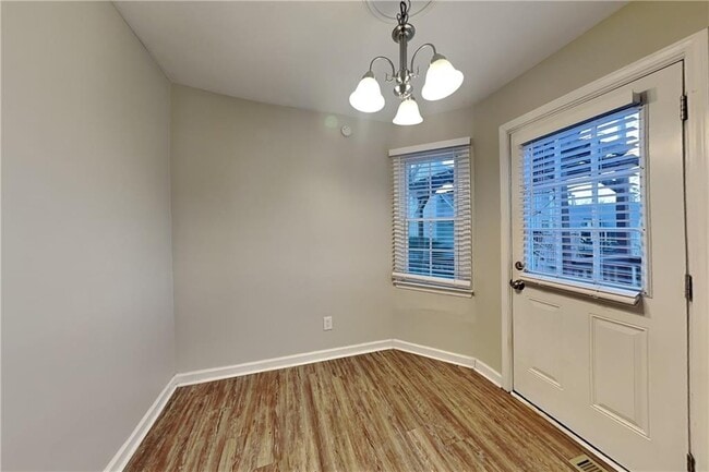 Building Photo - 795 Whitehall Way