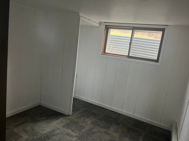 Building Photo - 2806 Madonna Dr