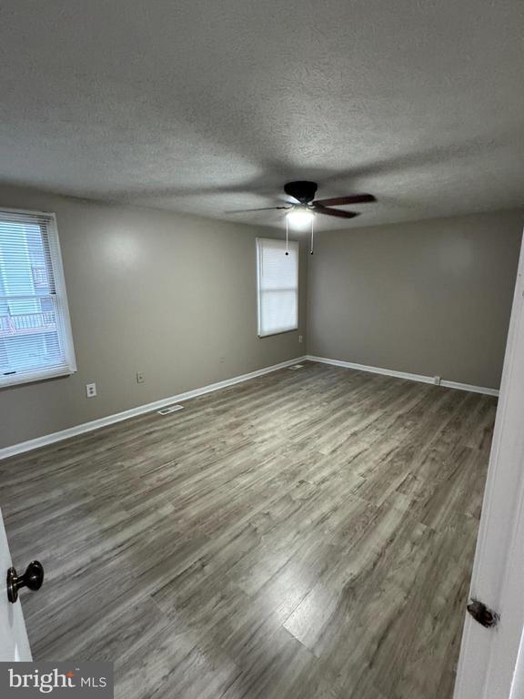 Building Photo - 520 Ellrose Ct