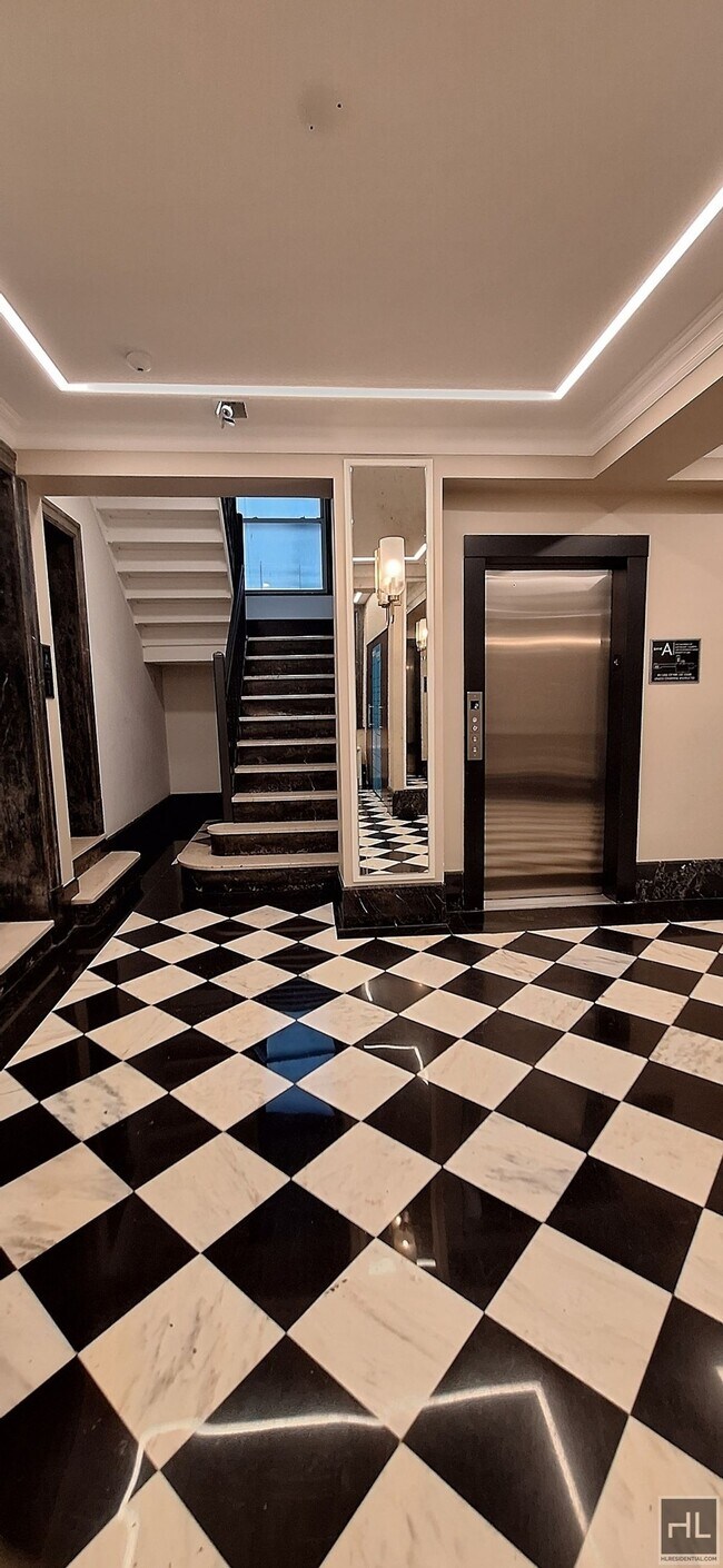 Building Photo - WEST 13 STREET