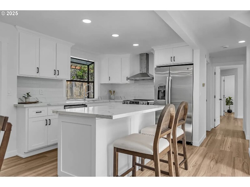 Building Photo - 5375 NW Edgebrook Pl