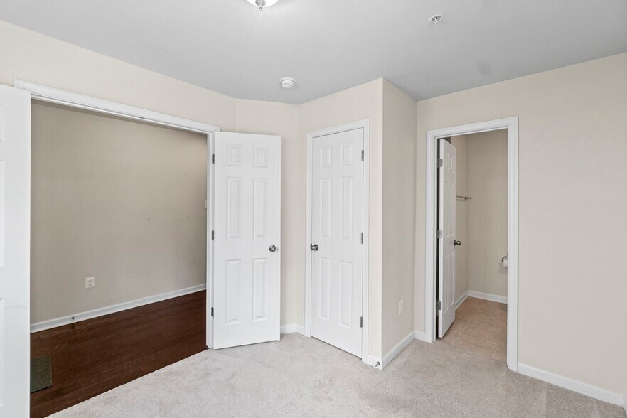 Building Photo - 7113 Brick Kiln Cir