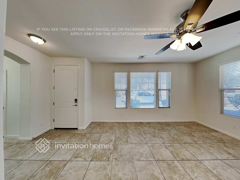 Building Photo - 1443 S Ponderosa Dr