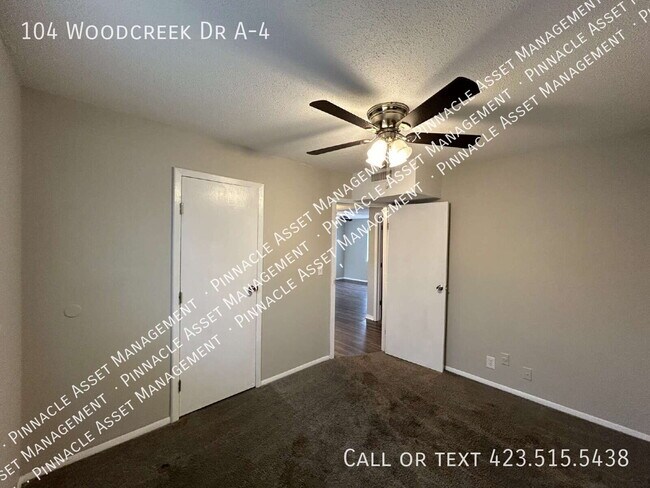 Building Photo - 104 Woodcreek Rd