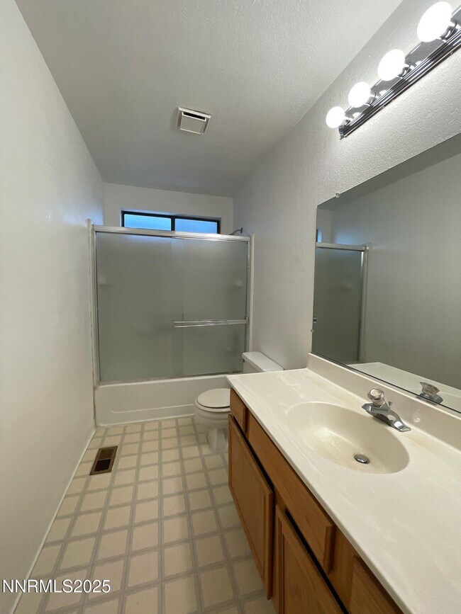 Building Photo - 1785 Shadow Park Dr