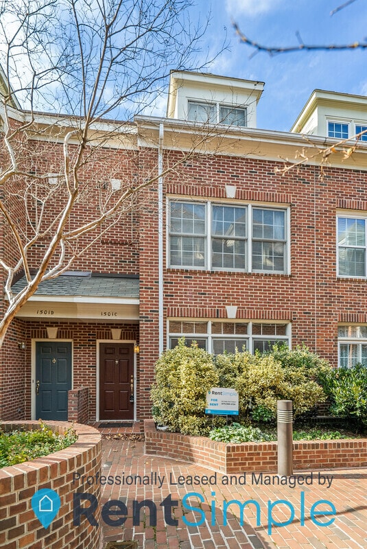 Building Photo - 1501 N Colonial Terrace