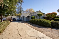 Building Photo - 650 Cypress Ave