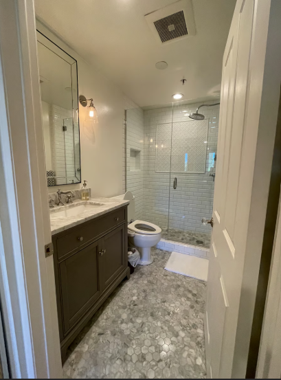 Building Photo - 4501 Cedros Ave