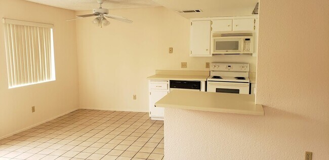 Building Photo - 1705 W Olive Ave