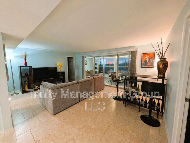 Building Photo - 13419 Starfish Dr