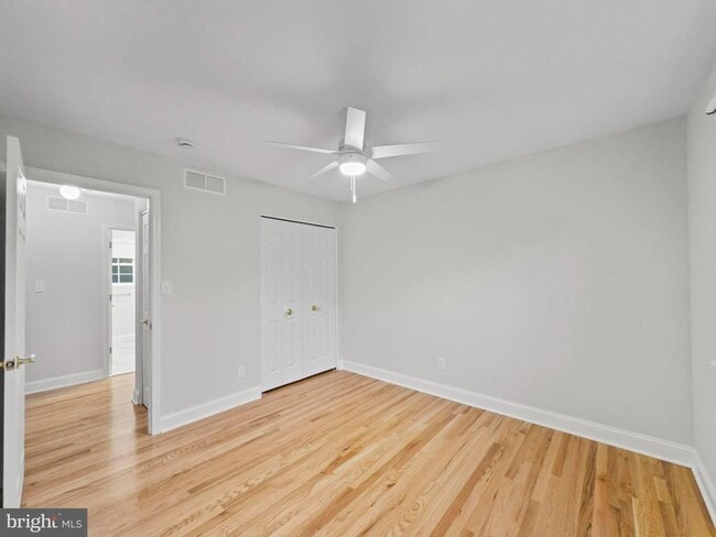 Building Photo - 10034 Chatelaine Cir