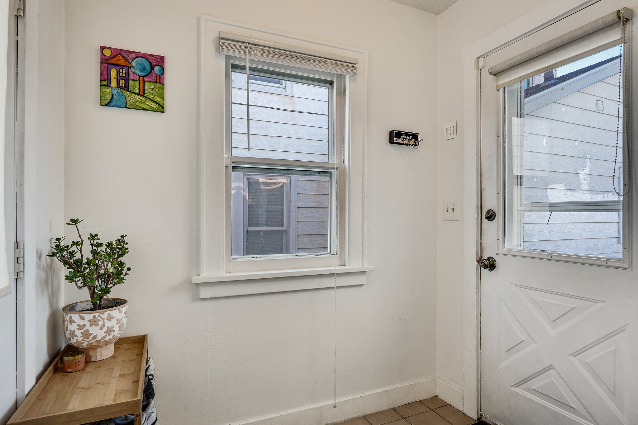 Building Photo - 2015 Wood St