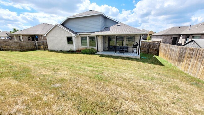 Building Photo - 1967 Mexia Dr