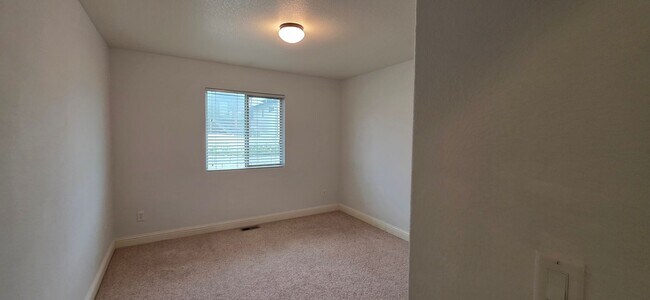 Building Photo - 4117 Gunsmoke Rd