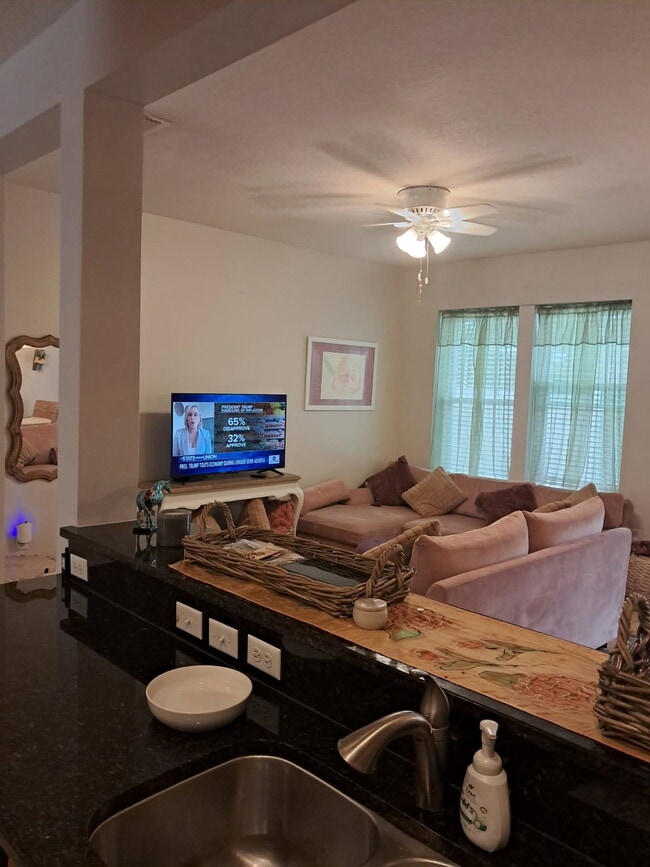 Building Photo - 317 Sand Oak Blvd