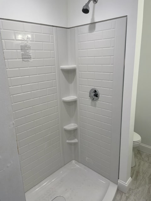 Shower - 133 Lake Hayward Rd