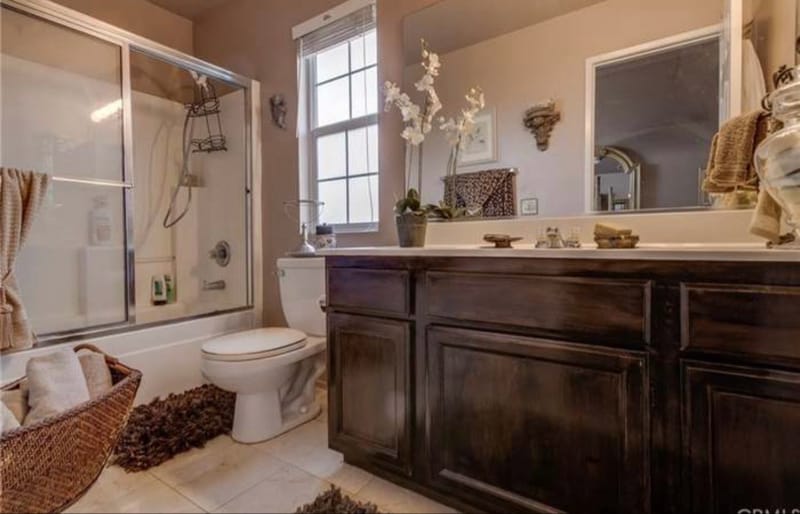 Building Photo - 9302 Sierra Vista Cir