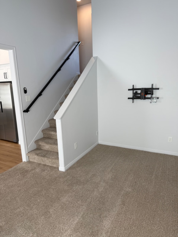 Building Photo - 174 S 200 E