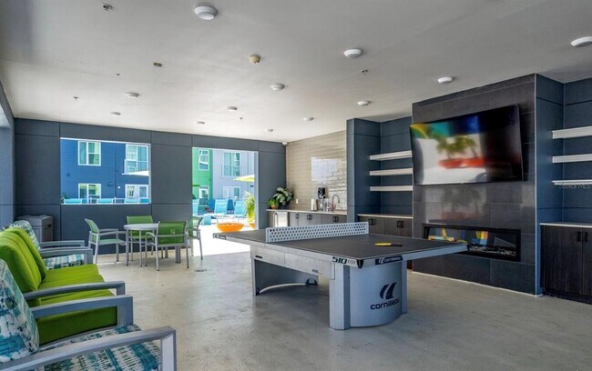 Building Photo - 1659 2nd St