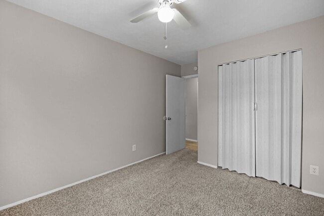 Building Photo - New Listing in Virginia Beach!