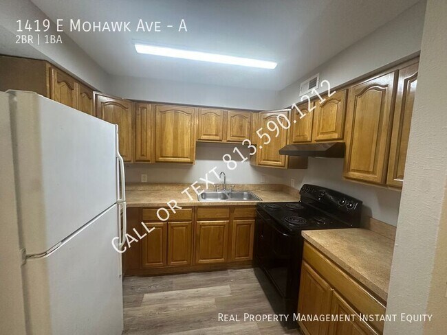 Building Photo - 1419 E Mohawk Ave