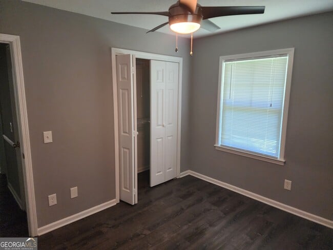 Building Photo - 335 Gilmer St