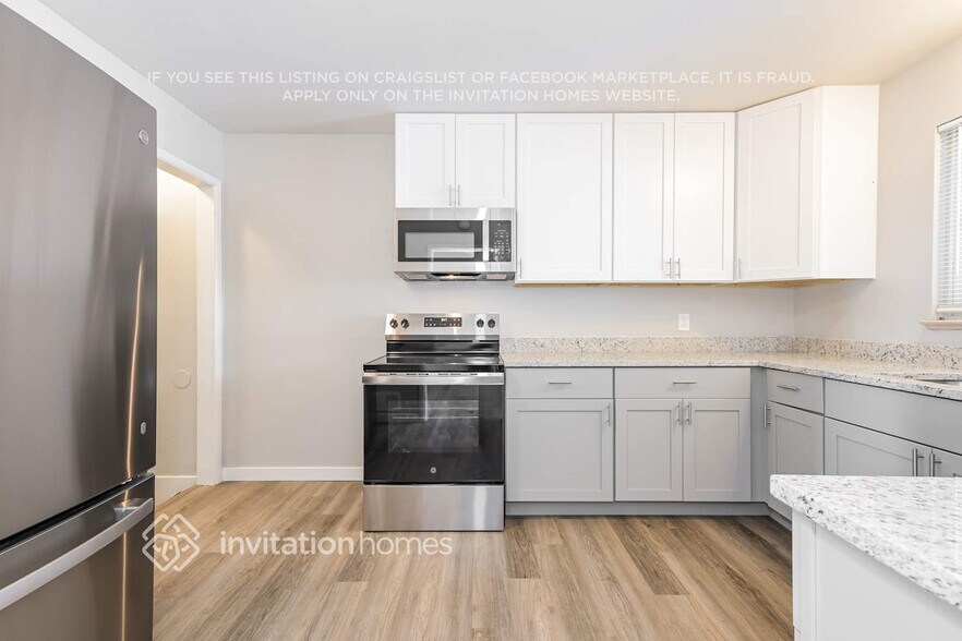 Building Photo - 2324 Fulton St