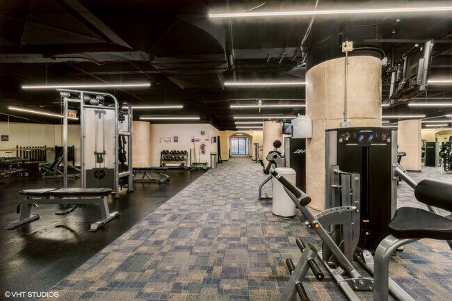Building Photo - 680 N Lake Shore Dr