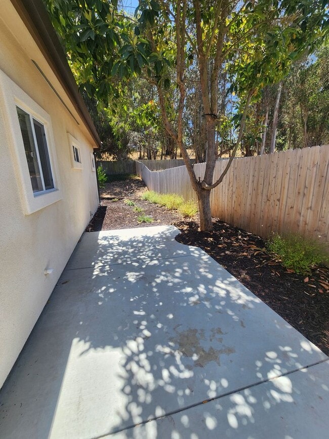 Building Photo - Gorgeous Brand New Home in Nipomo