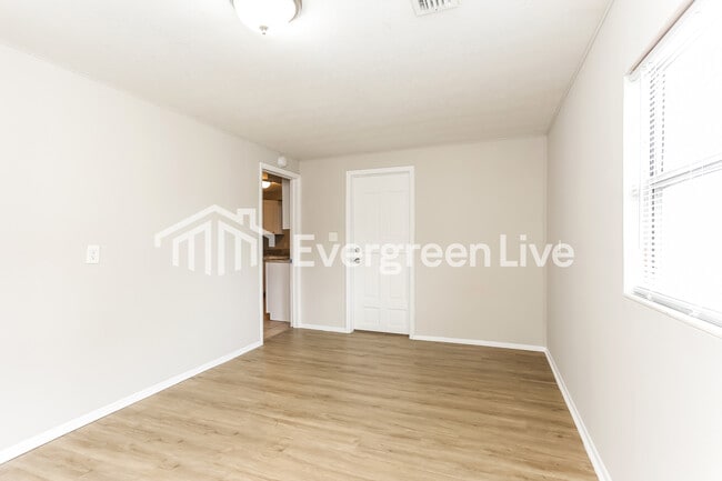 Building Photo - 7749 Arble Dr