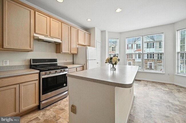 Building Photo - 6949 Banchory Ct