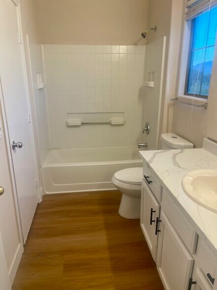 Building Photo - 6337 Kitamaya St