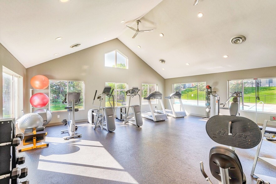 Building Photo - Southwind Village