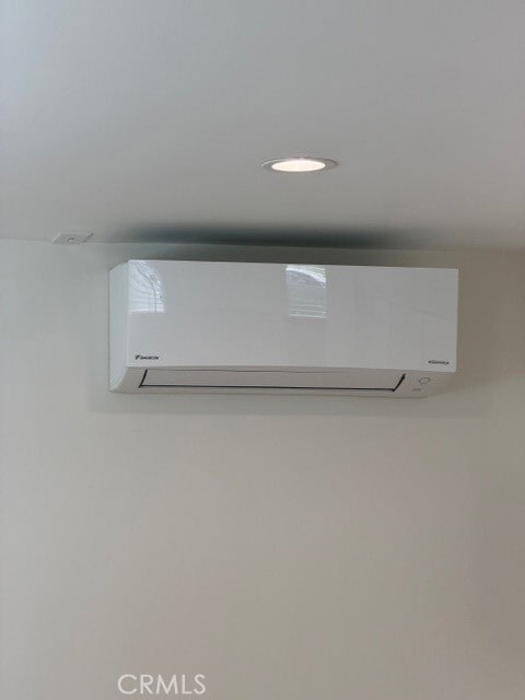 Building Photo - 7513 Topeka Dr