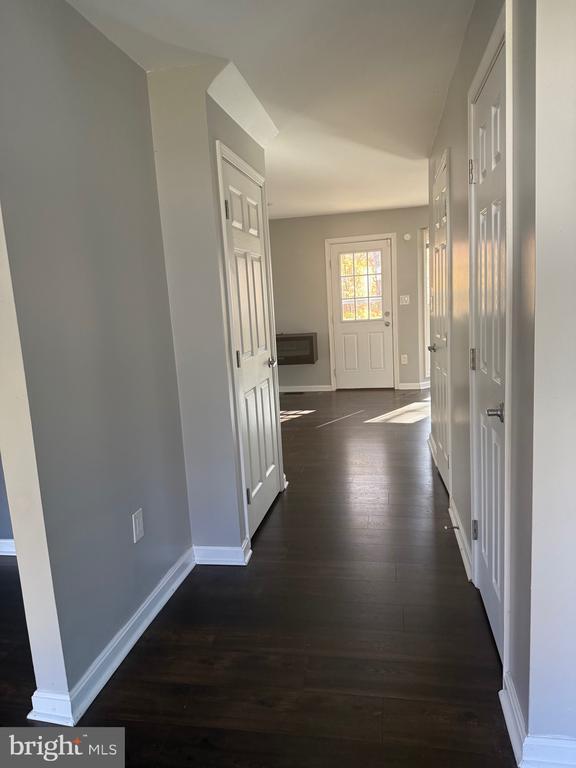 Building Photo - 10021 Windridge Dr