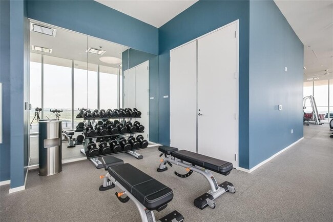 Building Photo - 301 West Ave