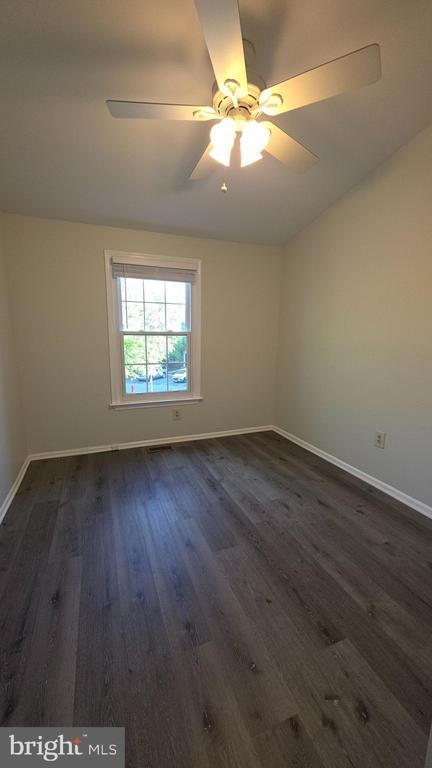 Building Photo - 25 Hamlet Dr