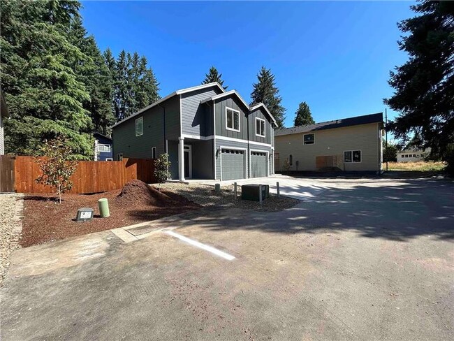 Primary Photo - 2506 NE 53rd St