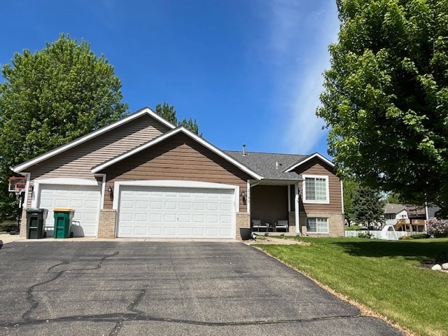 Primary Photo - 21175 Hyacinth Ave